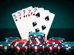 Ilustrasi keamanan dan privasi data pengguna pada platform live casino